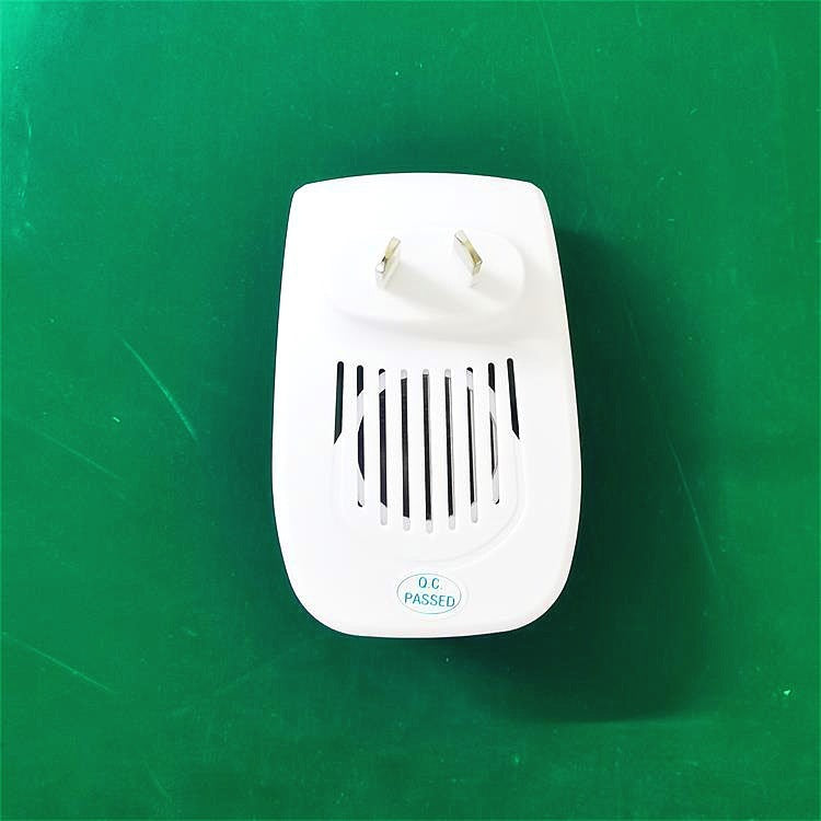Ultrasonic Multifunctional Animal Repeller